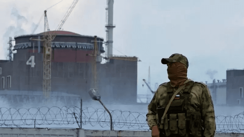 Би-Би-Си: Украинским сотрудникам Запорожской АЭС угрожают отправкой на фронт за отказ переходить в «Росатом»