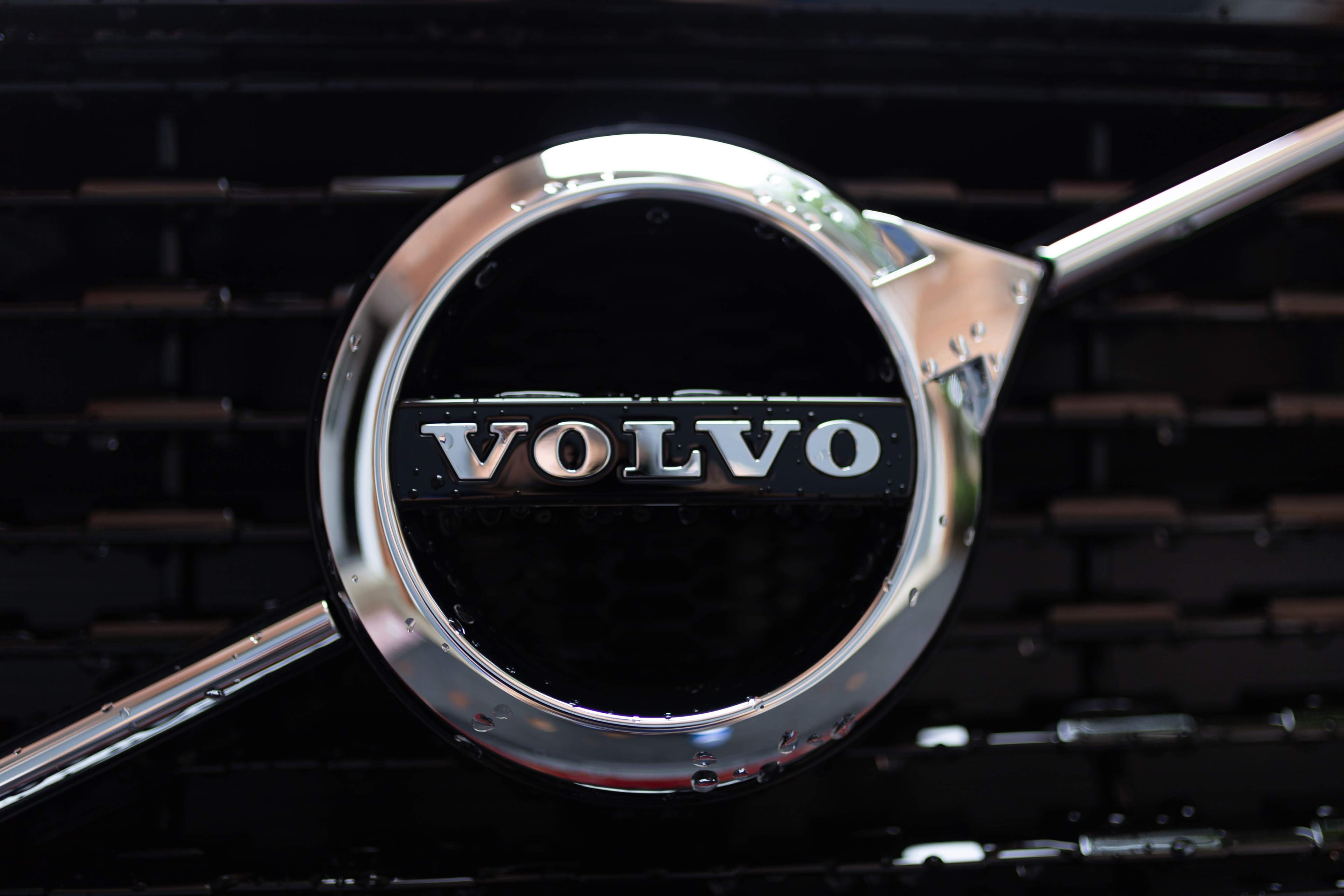 Активы Volvo в России получил местный инвестор