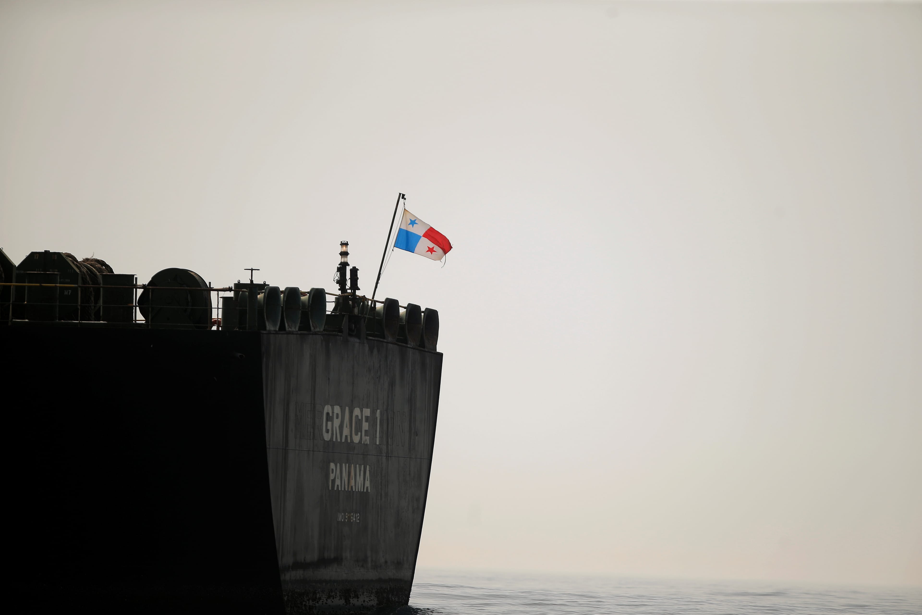Panama to deregister 128 vessels linked to Russia and Iran’s “shadow fleet” of oil tankers 