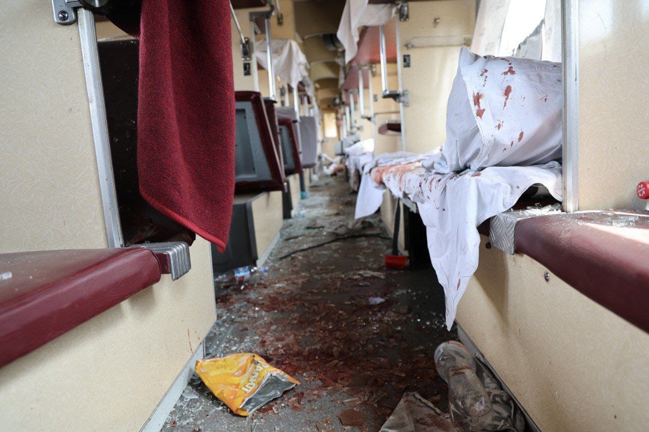 At least 17 killed, over 150 injured as Russia strikes Dnipro with ballistic missiles — one detonates near a passenger train