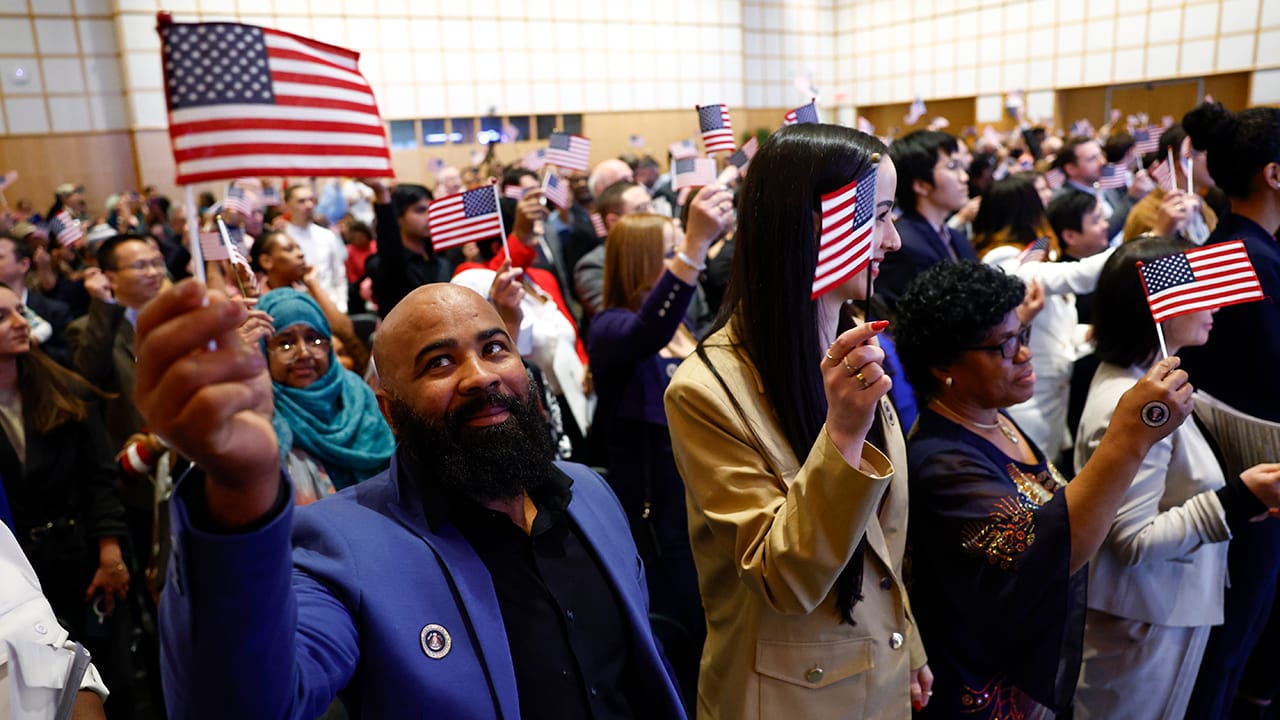 Bees against honey: Why many immigrants oppose new waves of migration