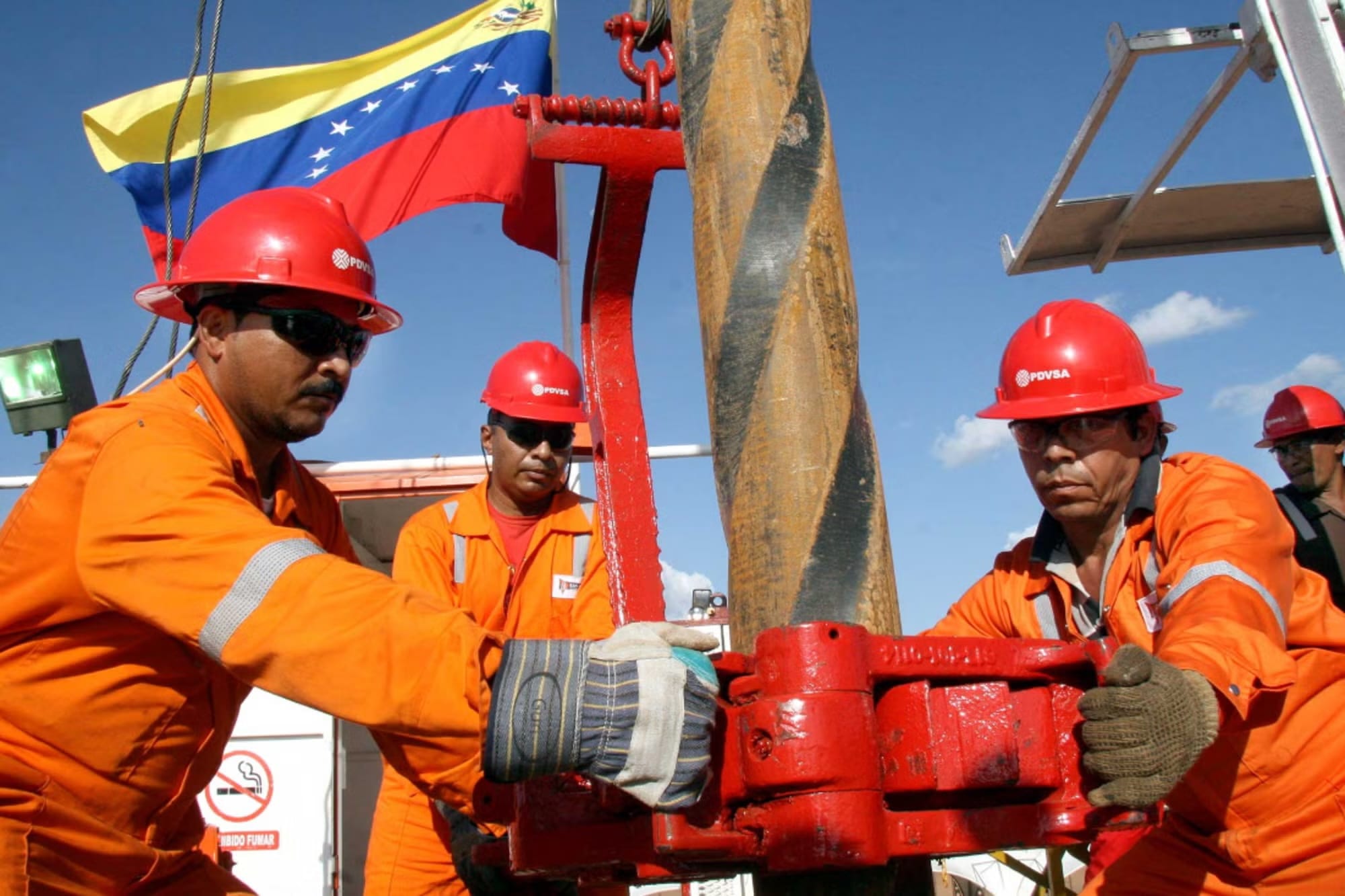 США допустили венесуэльскую нефть на мировой рынок для смягчения кризиса, связанного с войной на Ближнем Востоке