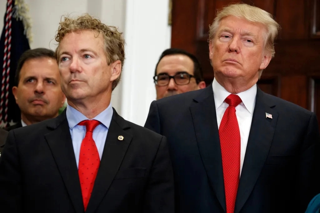 Trump would likely prefer to erase his Republican critic, Senator Rand Paul, from this photo