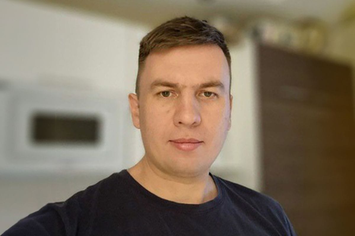 Russian pro-war blogger Ilya Remeslo locked up in a psych ward after criticizing Putin