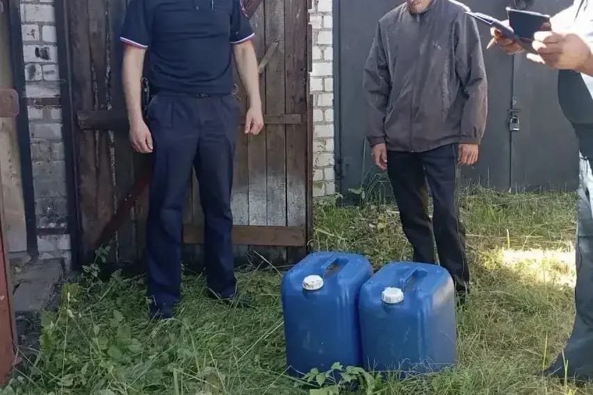 В Псковской области начали возбуждать административные дела против жителей за хранение топлива
